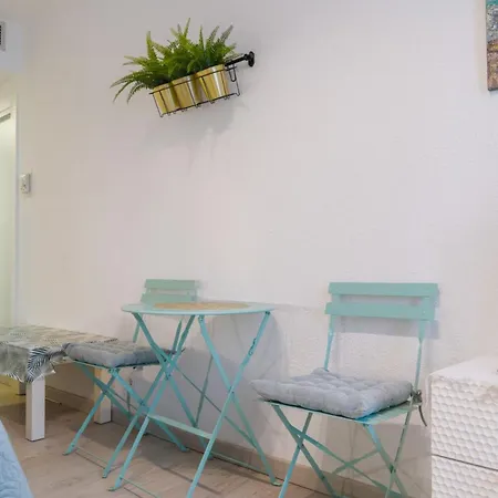 Appartement Comfortable And Functional In Triana